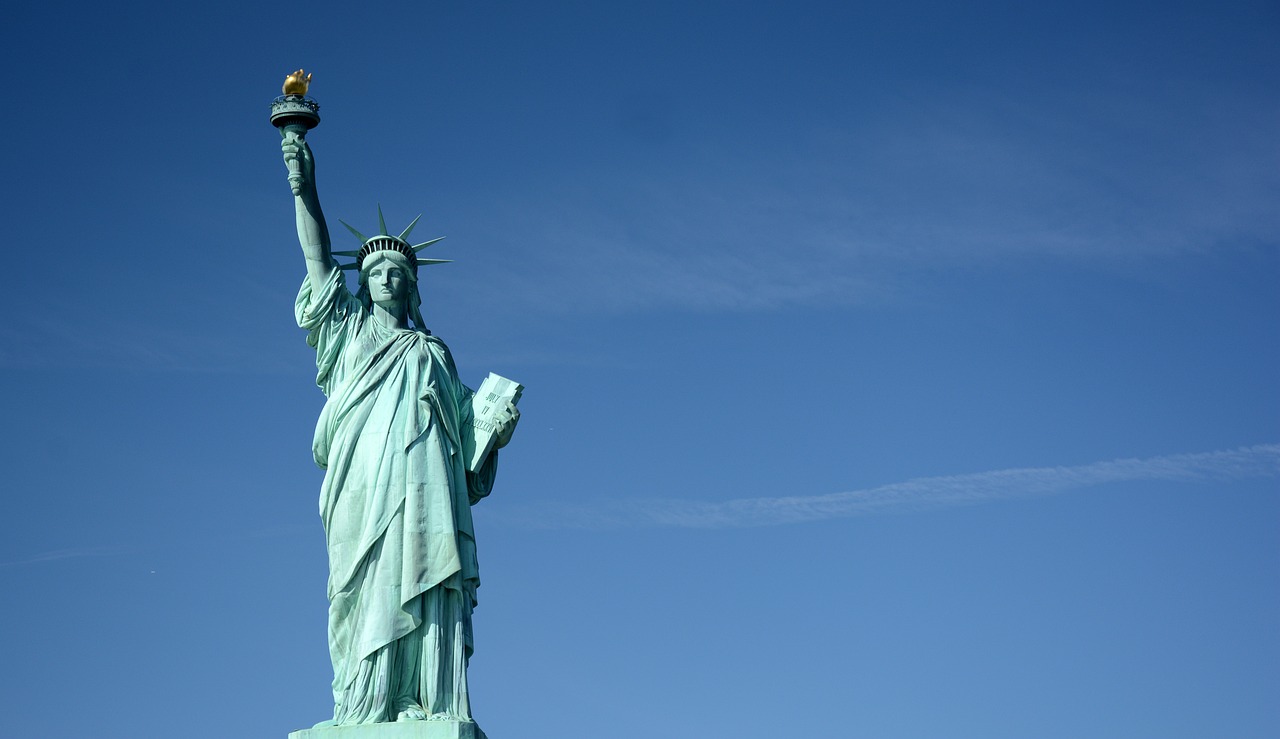 Common English Phrases Everyone to learn: Learn these 10 English phrases every traveler must know to navigate like a pro.